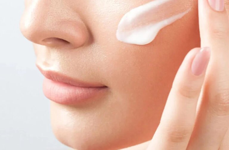 “Nishra Cosmetics এর সাথে ত্বকের যত্ন: সুন্দর ও উজ্জ্বল ত্বকের সহজ উপায়”